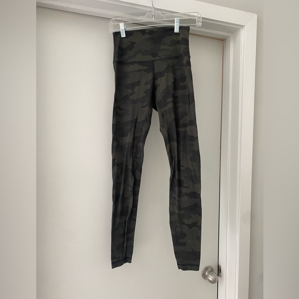 Lululemon size 6 NWOT